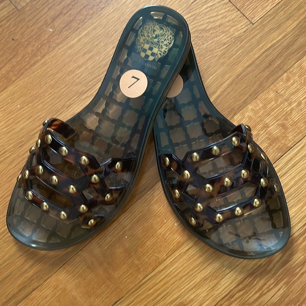 Vince Camuto sandals size 7
